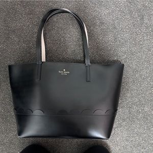 Kate Spade scallop tote bag, black leather, good condition